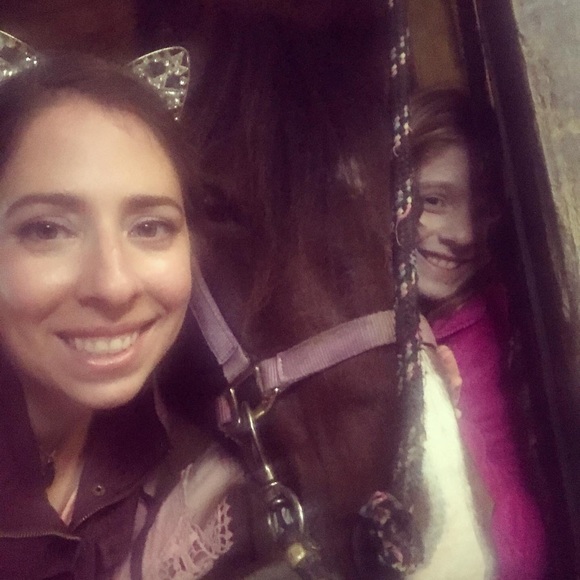 Meet your Posher, Lindsay - Picture 1 of 1